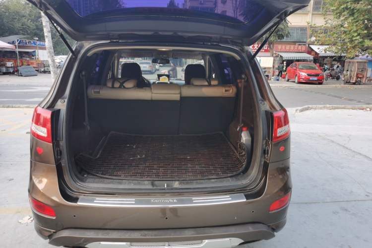 Used Hyundai Santa Fe Classic 2012 2.4 Comfort Edition 7-Seater Four-Wheel Drive
