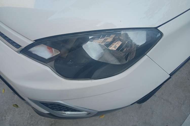 Used MG 3SW 2015 1.5L AMT Elite Model
