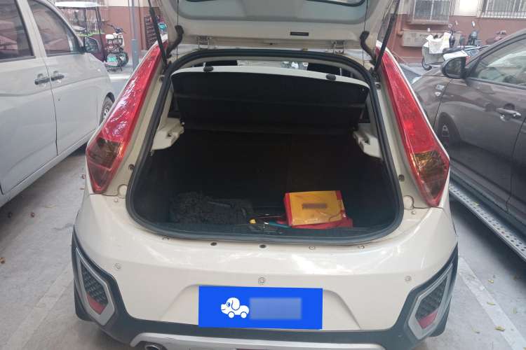 Used MG 3SW 2015 1.5L AMT Elite Model
