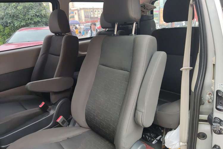 Used Jinbei Grace 2016 2.0L Classic Edition Standard Model Long Wheelbase 9 Seats
