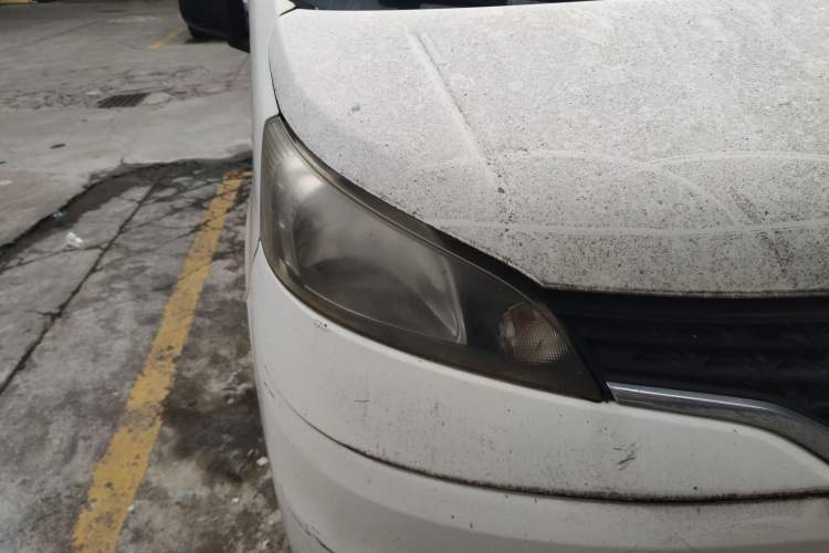 Used Nissan NV200 2010 1.6L Luxury Model
