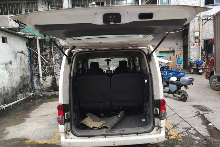 Used Nissan NV200 2010 1.6L Luxury Model
