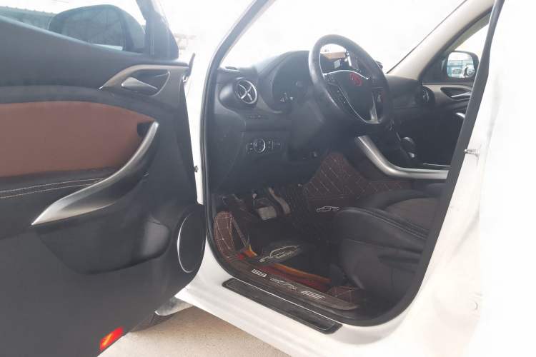 Used BYD Song 2018 1.5TID Automatic Smart Connect Prestige Model
