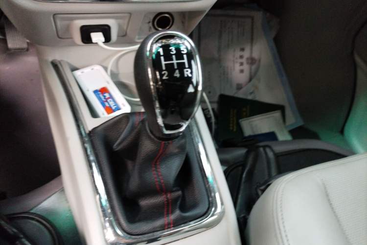 Used Jinbei New Hiace S 2019 1.6L Van Business Edition China VI SWD16M