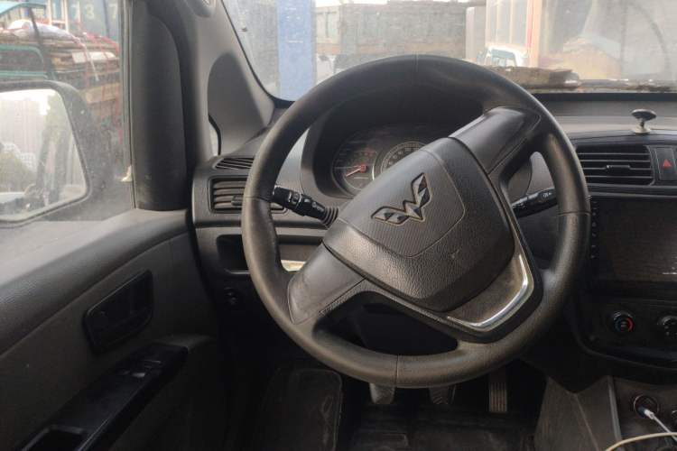 Used Wuling Zhengcheng 2015 1.5L Comfort L3C