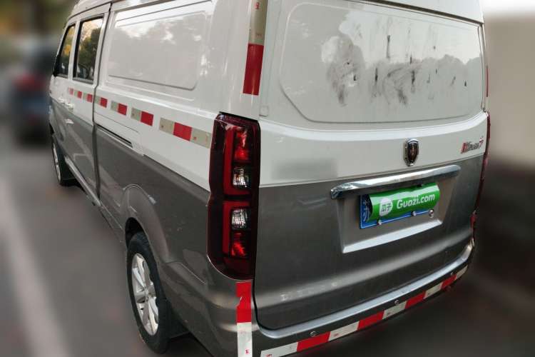 Used Jinbei New Hiace S 2019 1.6L Van Business Edition China VI SWD16M