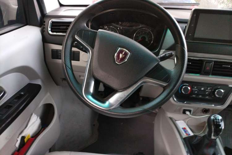 Used Jinbei New Hiace S 2019 1.6L Van Business Edition China VI SWD16M