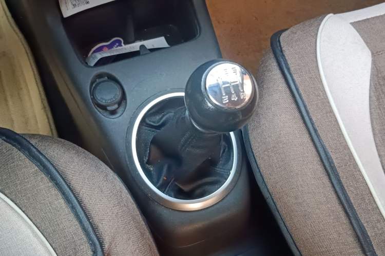 Used Suzuki Swift 2012 1.3L Manual Value Edition