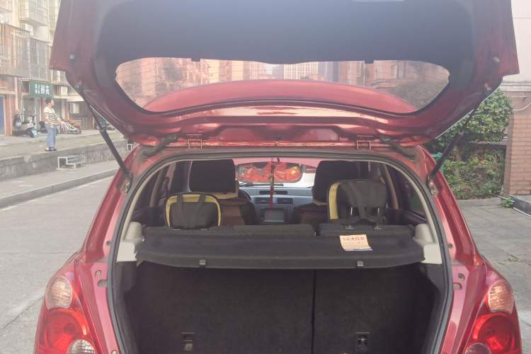 Used Suzuki Swift 2012 1.3L Manual Value Edition