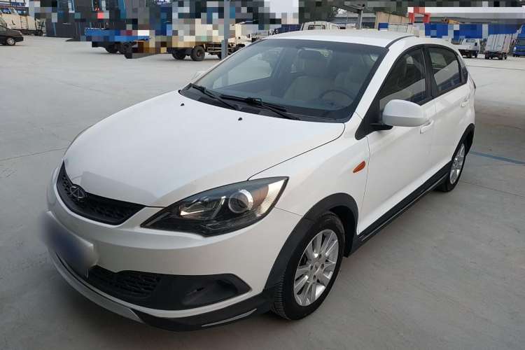 Used Chery Fengyun 2 2013 Hatchback 1.5L Manual Ruiyi Edition