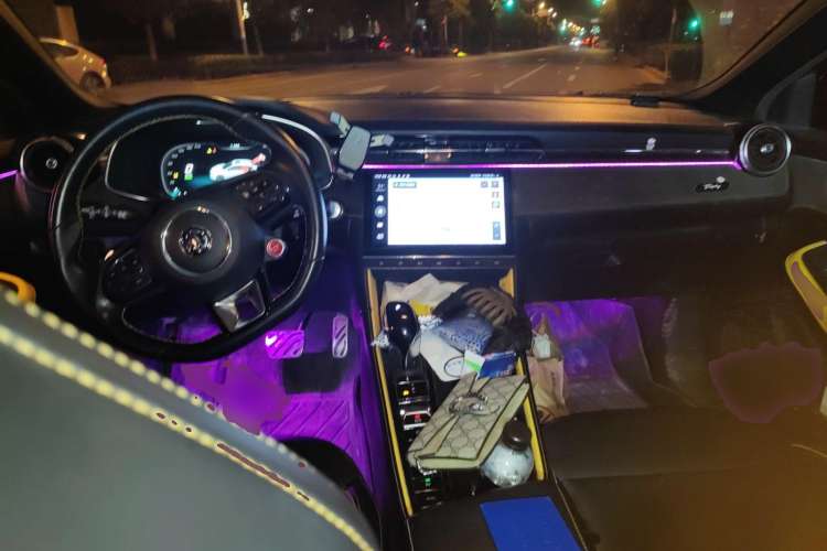 Used MG 6 New Energy 2020 1.5T Hybrid Trophy Intelligent Drive Flagship Edition Center Console