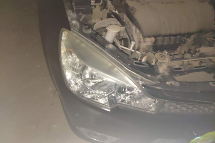 Used Soueast V3 Lingyue 2014 1.5L Manual Entry-Level Version Right Front Headlight