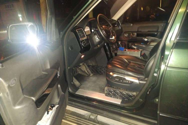 Used Land Rover Range 2010 5.0 NA V8 HSE Driver Seat