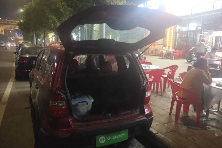 Used Nissan Livina 2010 JINRUI Edition 1.6L Automatic Standard Model
