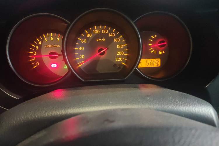 Used Nissan Livina 2010 JINRUI Edition 1.6L Automatic Standard Model
