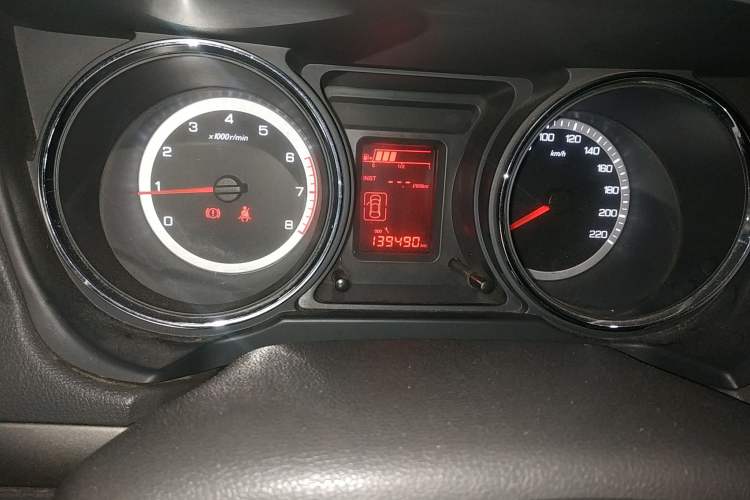 Used Dongfeng Aeolus A60 2012 1.6L Manual Luxury Model