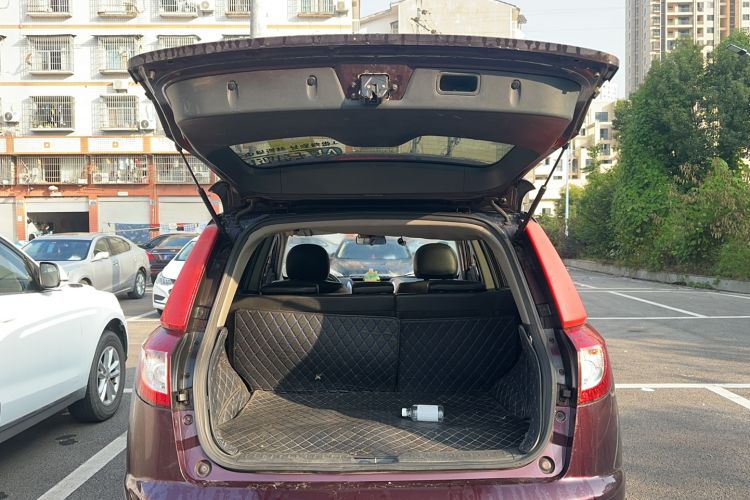 Used Geely Auto GX7 2013 1.8L Manual Elite Model
