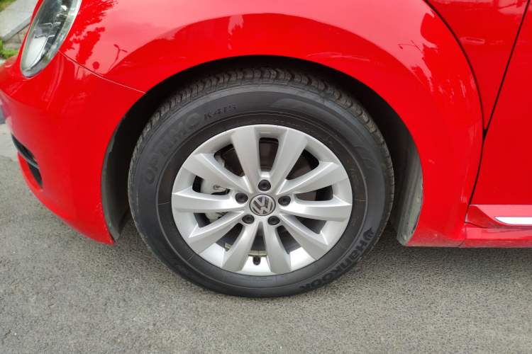 Used Volkswagen Beetle 2015 180TSI model
