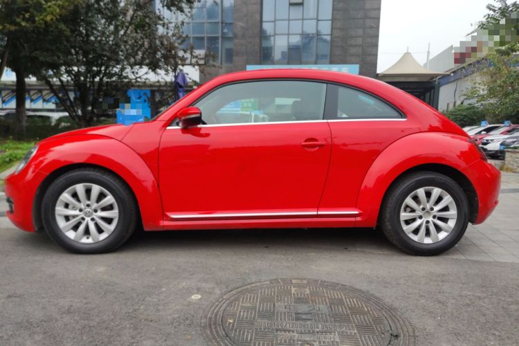 Used Volkswagen Beetle 2015 180TSI model
