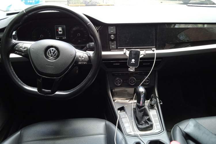 Used Volkswagen Lavida Pure Electric 2019 Enjoyment Edition Center Console