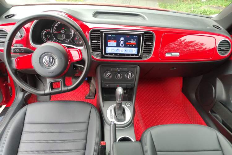 Used Volkswagen Beetle 2015 180TSI model
