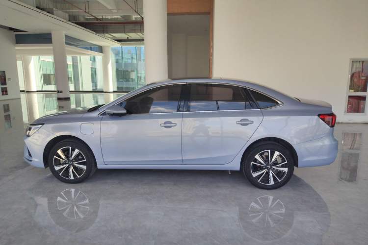 Used Rising ER6 2020 620 km Smart Edition
