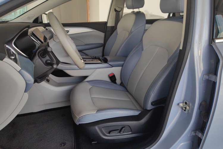 Used Rising ER6 2020 620 km Smart Edition
