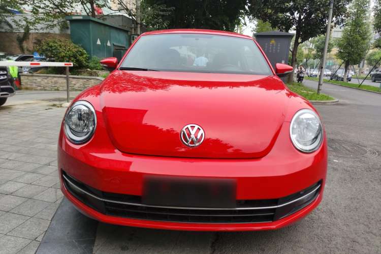 Used Volkswagen Beetle 2015 180TSI model
