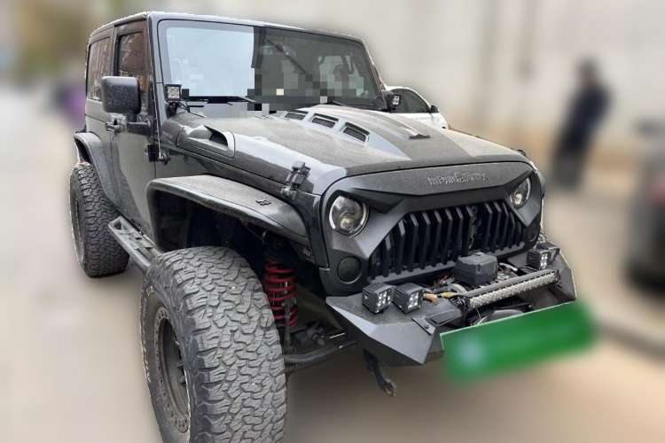 Used Jeep Wrangler 2013 3.6L Sahara two-door model