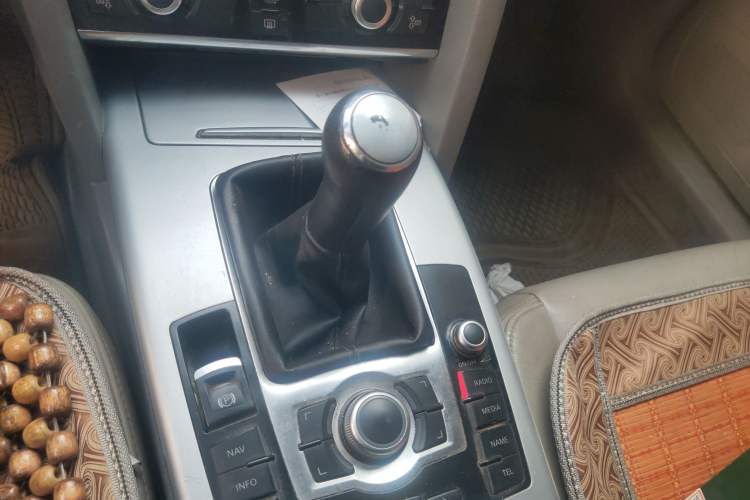 Used Audi A6L 2009 2.0 TFSI manual standard version
