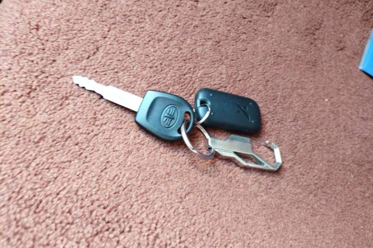 Used Oley Oley 2014 Hatchback 1.5L Manual Comfort Model
