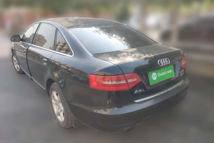 Used Audi A6L 2009 2.0 TFSI manual standard version
