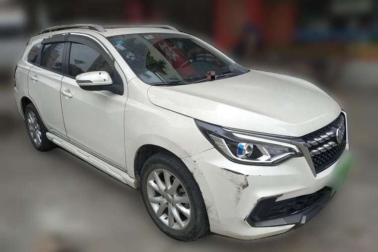 Used Venucia T70 2020 2.0L CVT Luxury Edition China VI Standard
