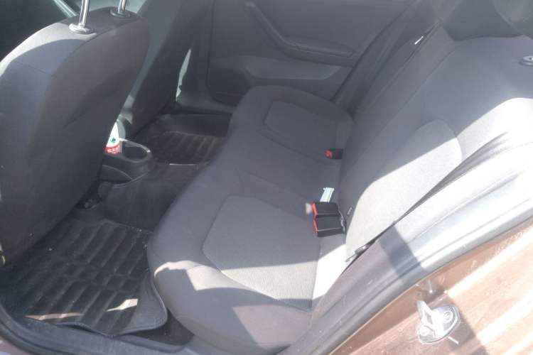 Used Volkswagen Jetta 2017 1.5L Manual Fashion Edition
