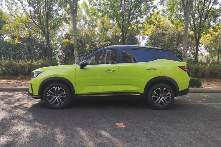 Used Wuling Alvez 2022 1.5T CVT Trendy & Cool Edition
