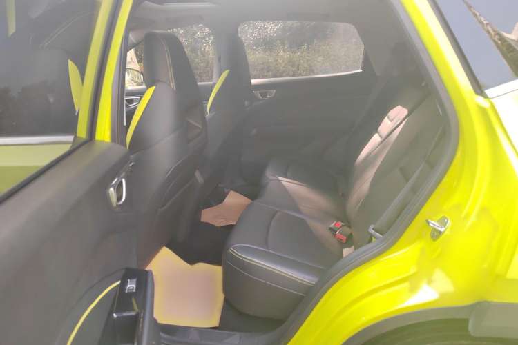 Used Wuling Alvez 2022 1.5T CVT Trendy & Cool Edition
