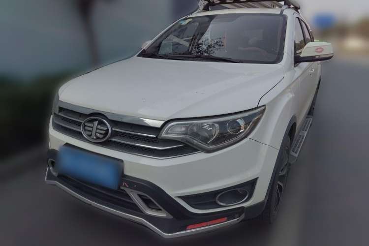 Used FAW Senya R7 2016 1.6L Manual Smart Version