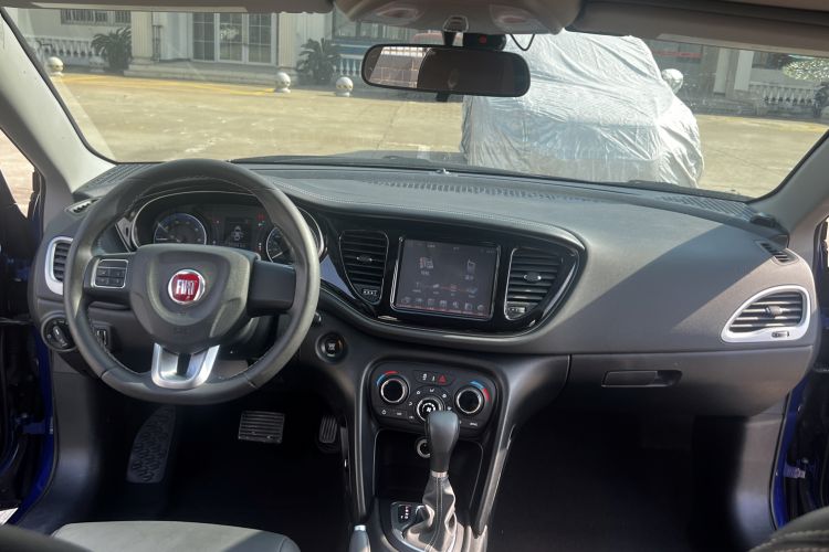 Used Fiat Viaggio 2015 1.4T Automatic Jingxiang Edition
