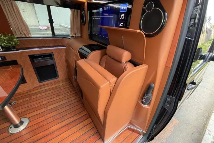 Used Volkswagen Caravelle 2017 2.0 TSI 4x4 Luxury Edition 7-Seater