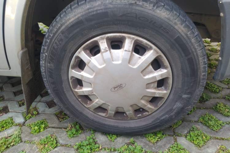 Used Ford Classic Transit 2015 2.8T Diesel Multi-Function Vehicle Short Wheelbase 6-Seater Mid-Roof Edition JX493ZLQ4
