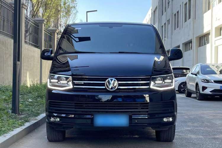 Used Volkswagen Caravelle 2017 2.0 TSI 4x4 Luxury Edition 7-Seater