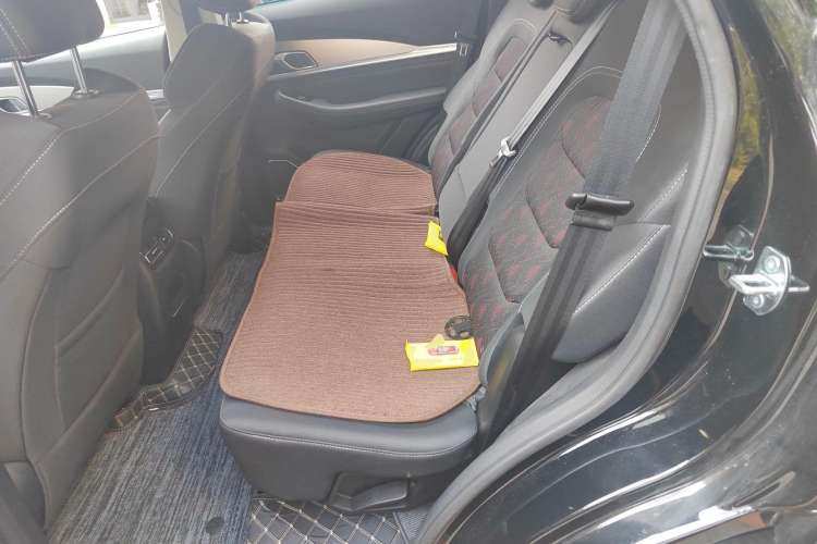 Used JETOUR X70 2022 1.5T Manual Le Xing Edition 7 Seats Left Rear Seat