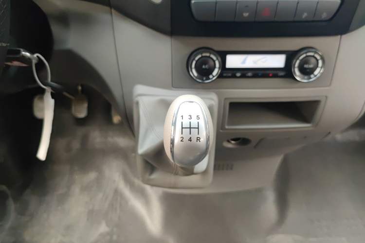 Used JAC Sunray 2021 2.0T 4-Series Star Express 8/9-Seater D20TCIF1