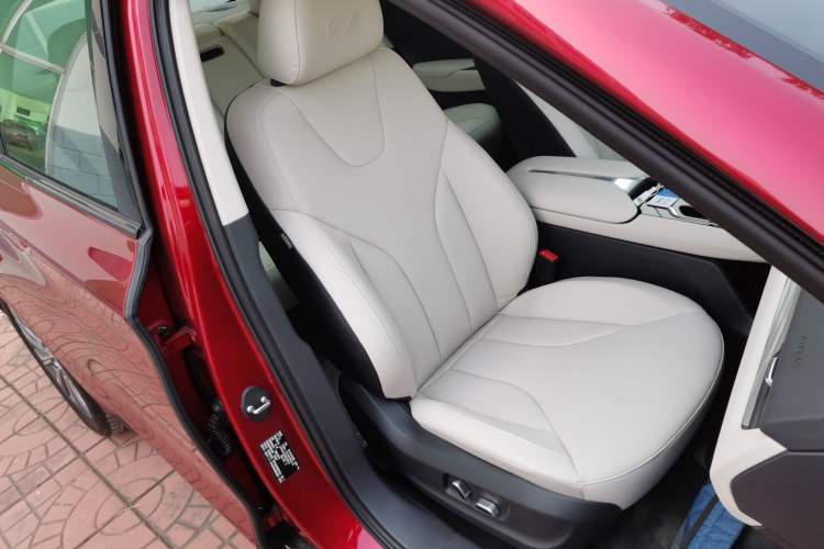 Used Hongqi E-QM5 2023 620km PLUS