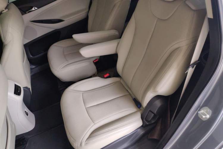 Used Buick GL6 2018 18T 6-Seater Elite Model