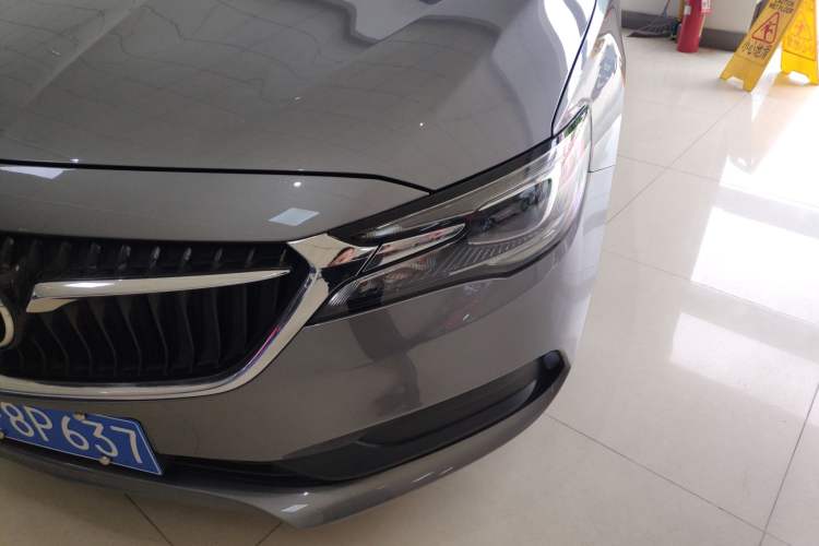 Used Buick GL6 2018 18T 6-Seater Elite Model