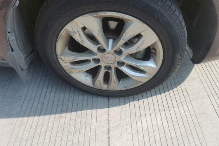 Used Geely Auto Emgrand 2016 Sedan 1.5L Manual Upward Edition Right Front Wheel Hub