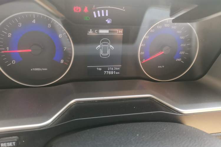 Used Geely Auto Emgrand 2016 Sedan 1.5L Manual Upward Edition Odometer Close Up