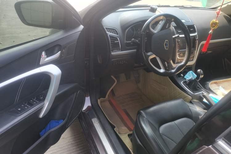 Used Geely Auto Emgrand 2016 Sedan 1.5L Manual Upward Edition Driver Seat