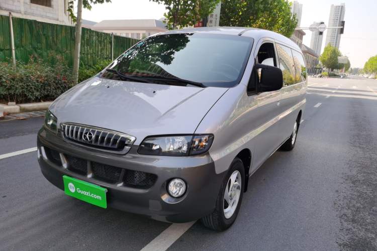 Used JAC Refine 2011 2.0L Shuttle Gasoline Standard Edition HFC4GA3